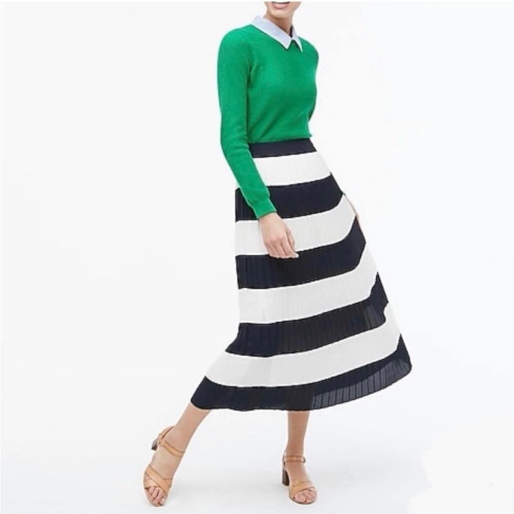 J. Crew Navy and White Striped Pleated Maxi Skirt, beautiful and classy - Picture 2 of 7
